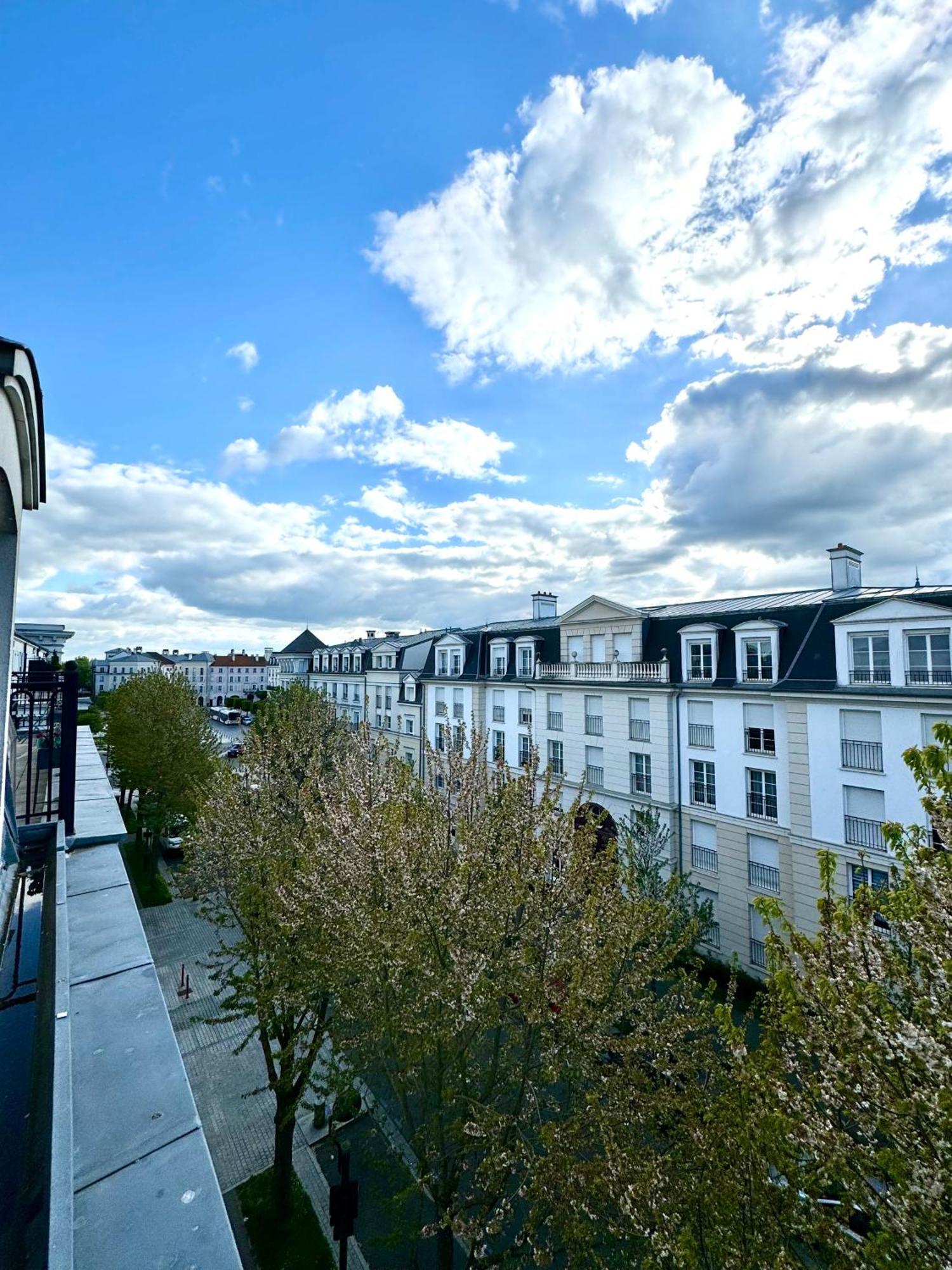 Suite Medicis Near Disneyland Серри Экстерьер фото